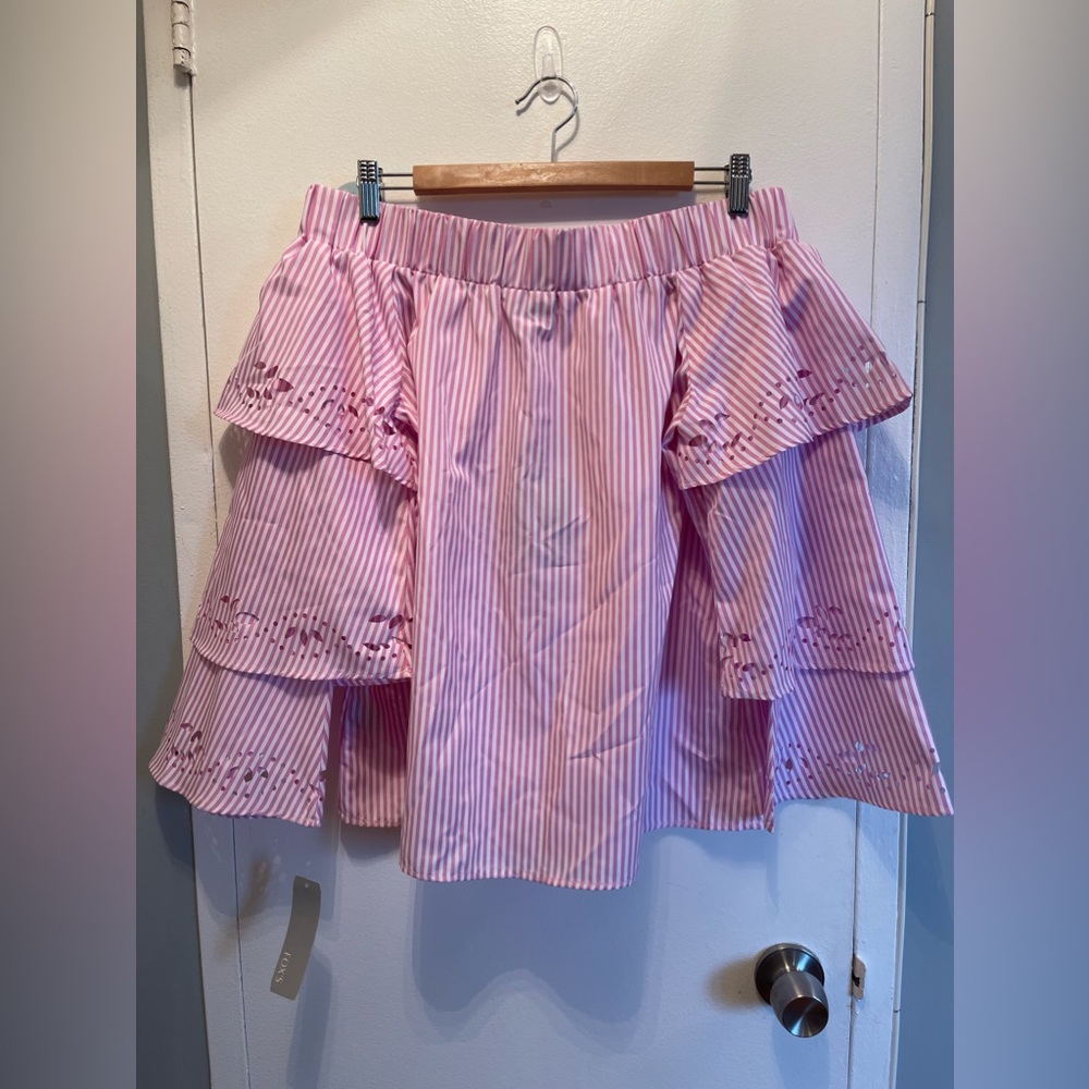 Pinstripe Blouse Strapless Pink Womens Top With Cut Out Design. NWT. Size S